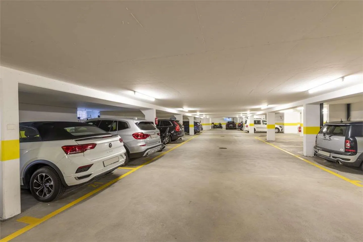 Eleganza, spazio e luce nella prestigiosa Residenza Nautilus - Foto 11 di 13