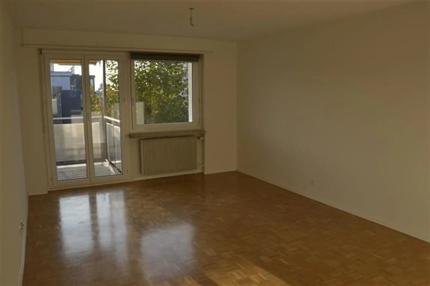 Appartamento 2.5 stanze tranquillo e centrale a Baar - Foto 2 di 7