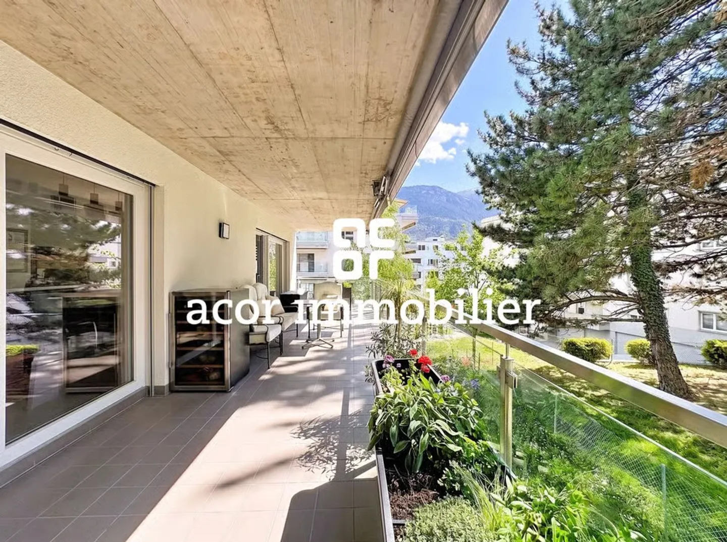 Sierre - Spacious 3.5 with large terrace! - Photo 2 of 9