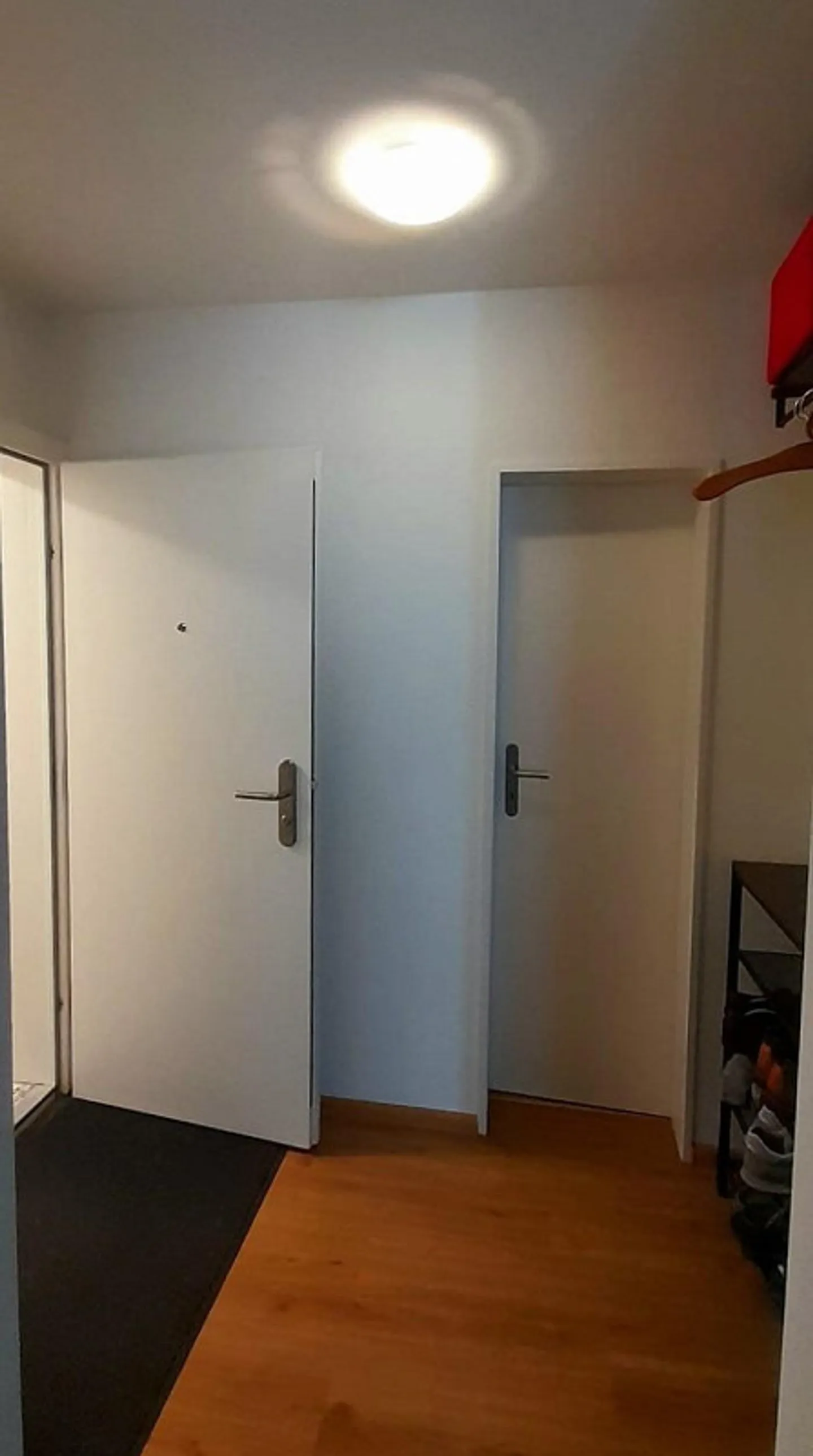 Moderno appartamento di 2 locali con balcone a Basilea - Foto 4 di 9