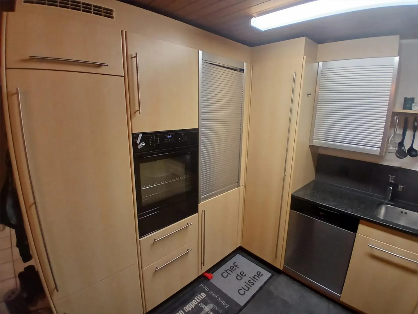 Incantevole casa unifamiliare con molto spazio e stanze aggiuntive - Foto 4 di 9