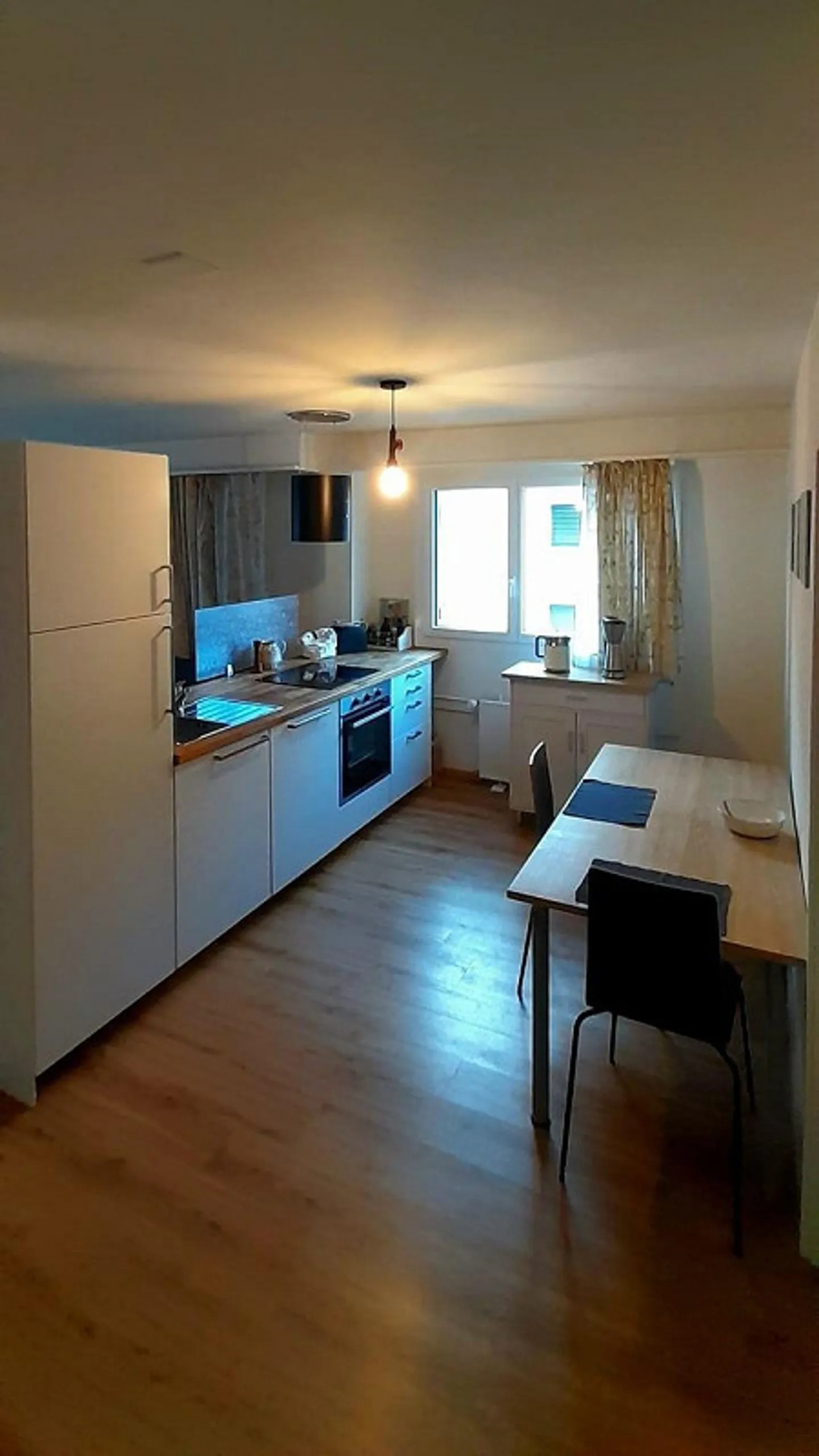 Moderno appartamento di 2 locali con balcone a Basilea - Foto 6 di 9