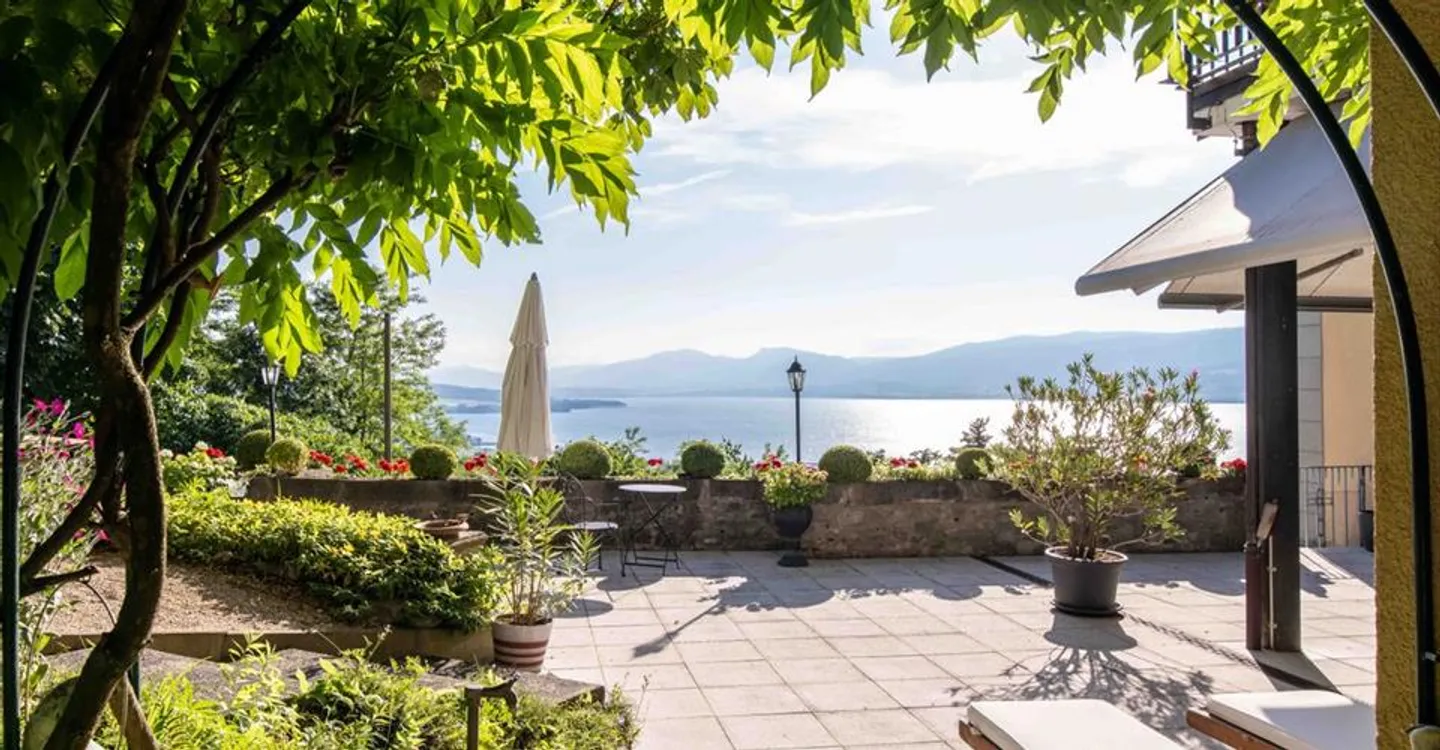 Appartement de Luxe avec Vue sur le Lac - Photo 10 sur 12