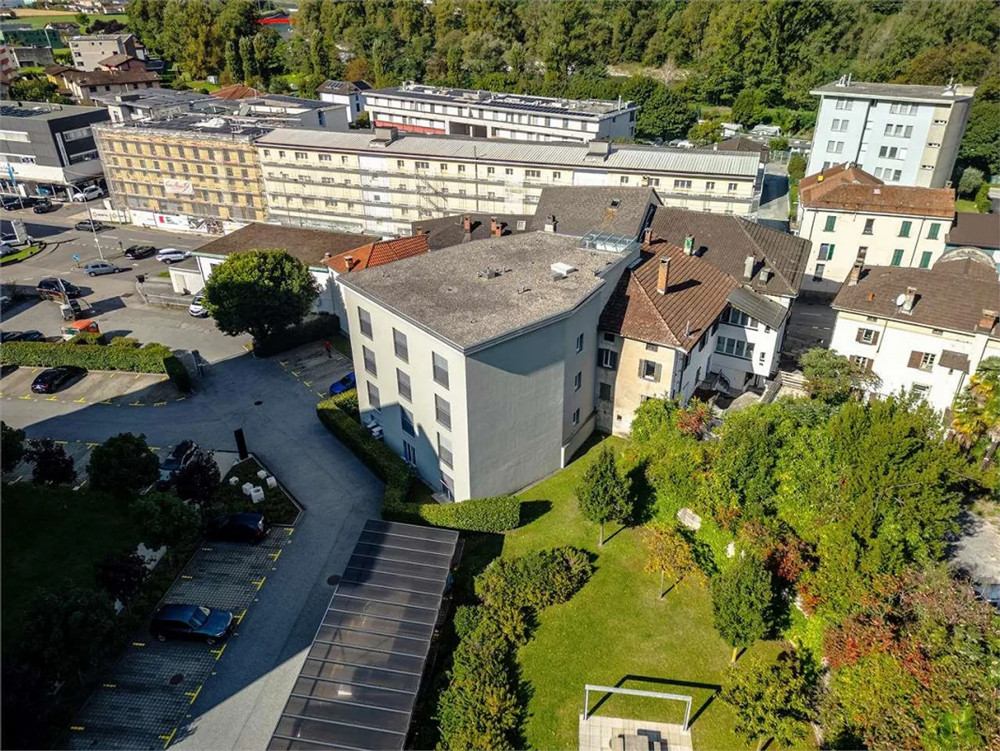 Modern 2.5-room apartment with pool and view of the Alps - Arbedo - Photo 3 of 13