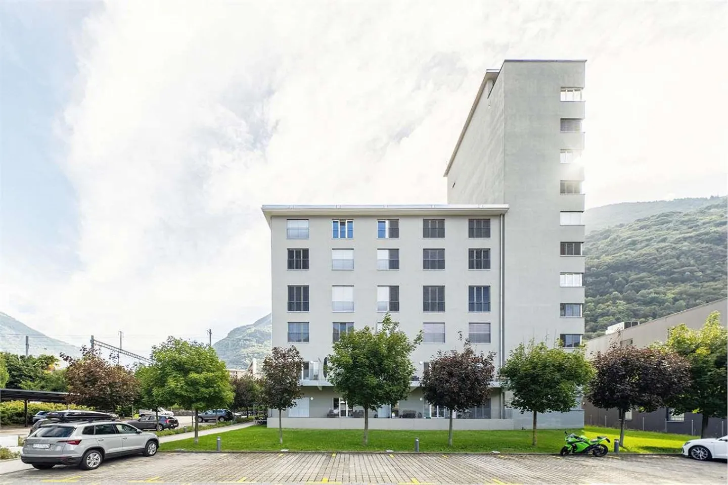 Modern 2.5-room apartment with pool and view of the Alps - Arbedo - Photo 5 of 13