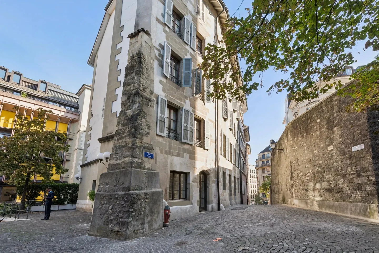 Charming Duplex Apartment in Geneva - Photo 1 of 15