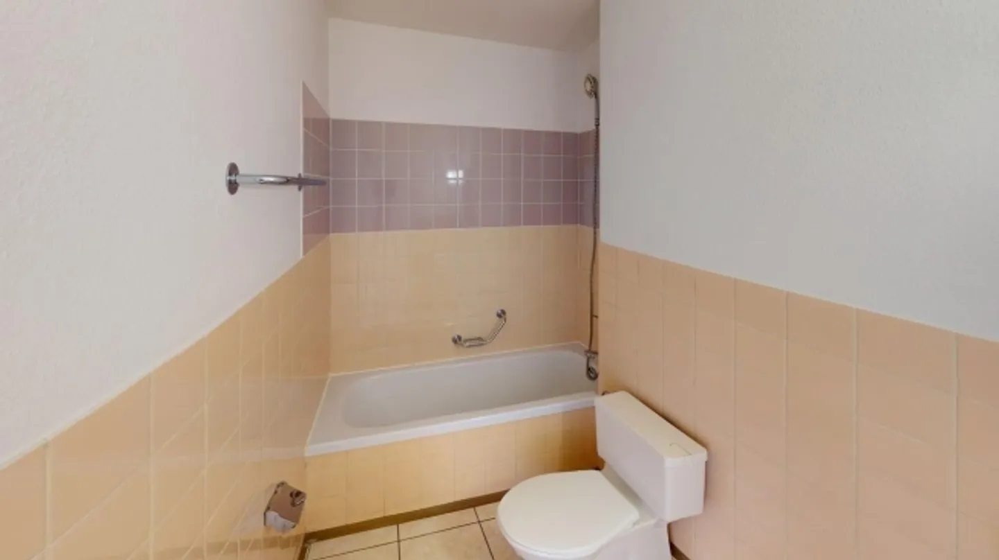 Apartment for rent - Photo 7 of 8