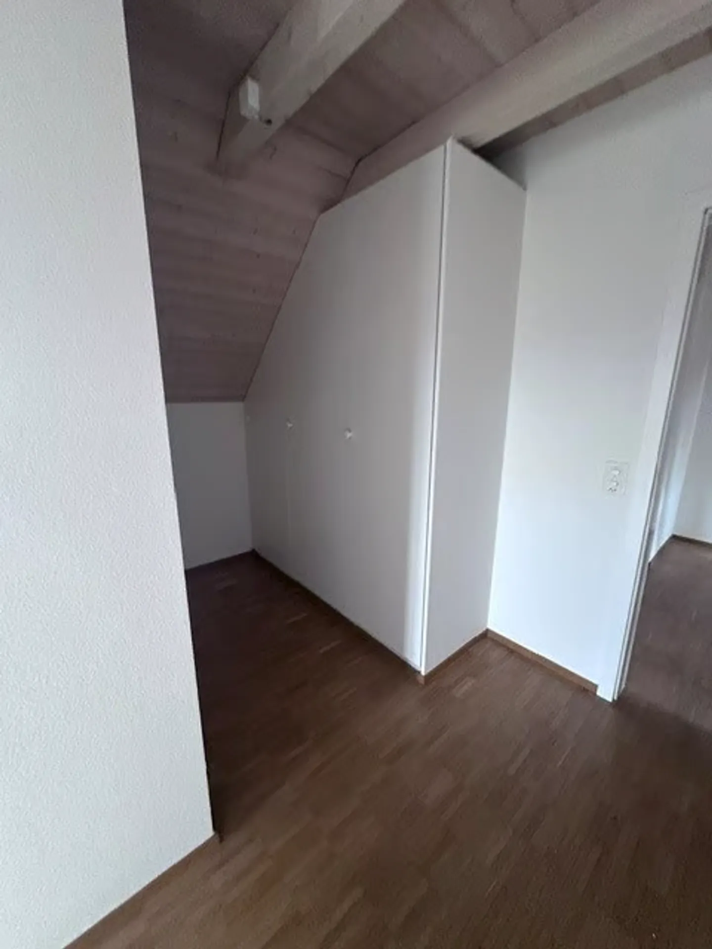 Charmante Dachwohnung in Dornach - Foto 6 von 16