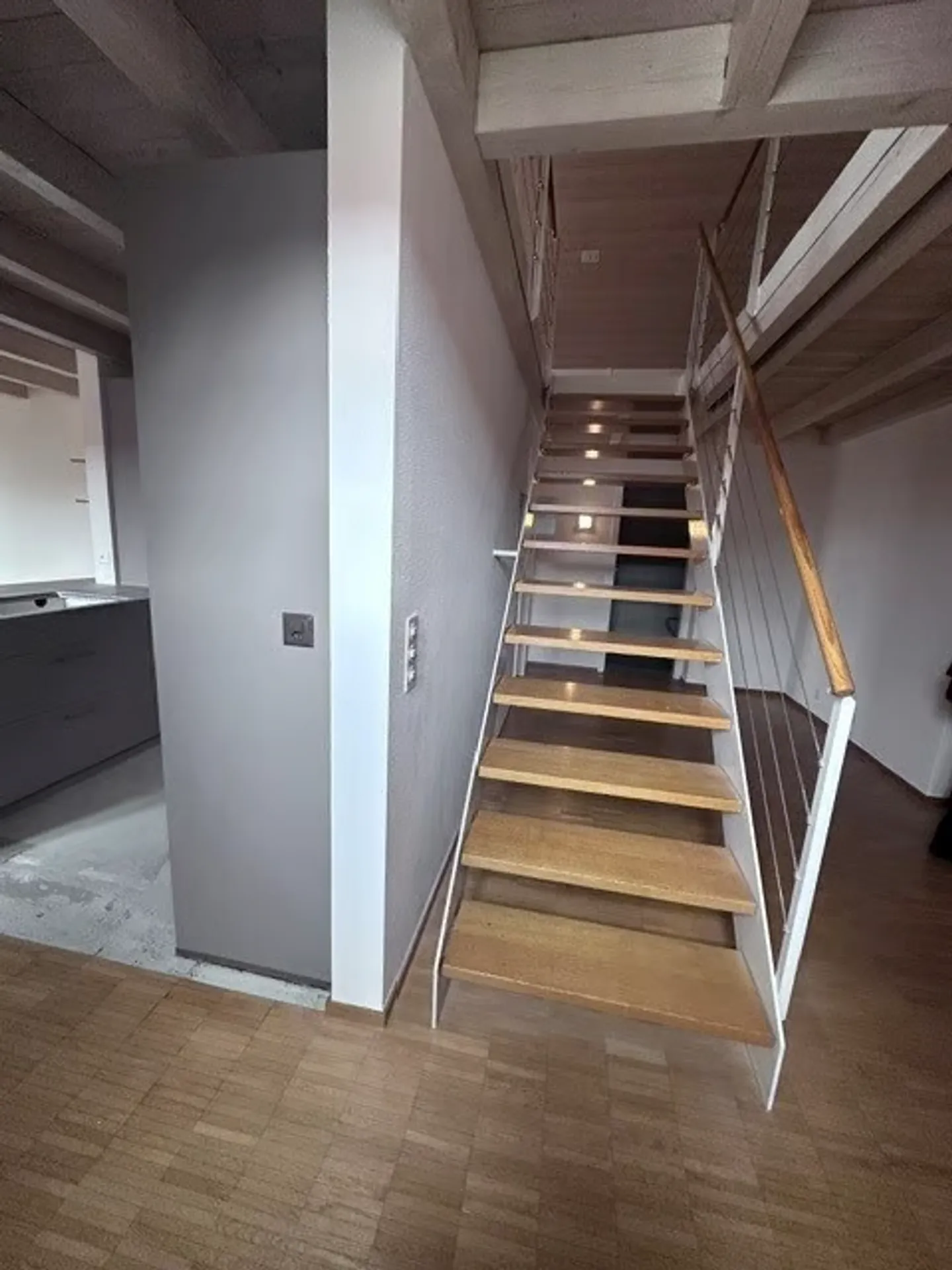 Charmante Dachwohnung in Dornach - Foto 9 von 16