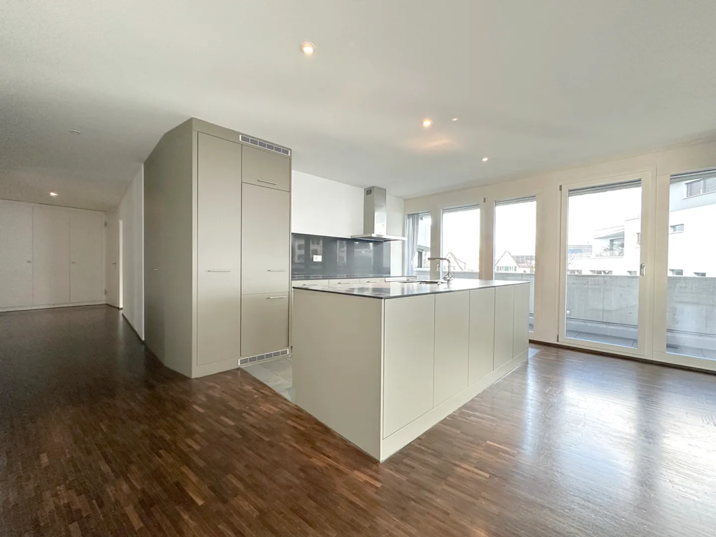 La tua nuova oasi di benessere in una posizione residenziale ideale! - Foto 5 di 9