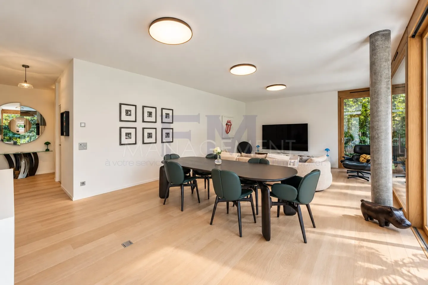 Luxury Duplex Apartment with Garden - Photo 4 of 42