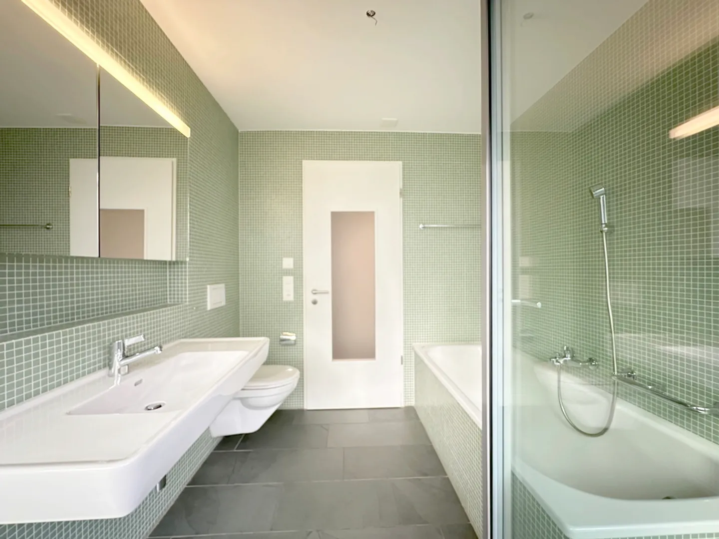 La tua nuova oasi di benessere in una posizione residenziale ideale! - Foto 7 di 9