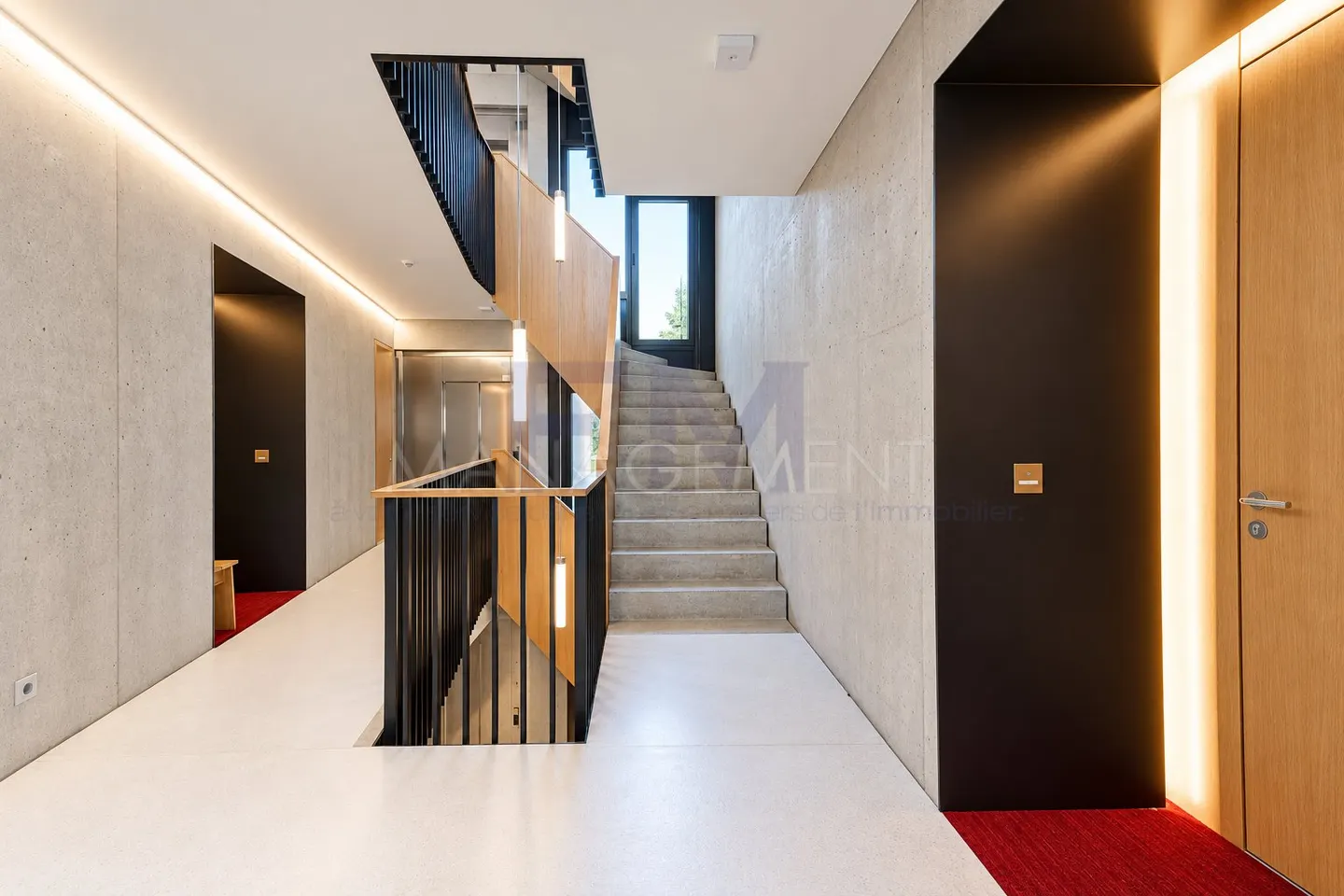 Luxury Duplex Apartment with Garden - Photo 22 of 42