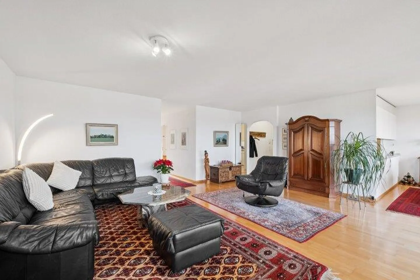 Appartement à vendre - Photo 2 sur 8