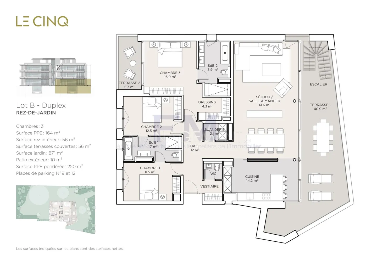 Luxury Duplex Apartment with Garden - Photo 40 of 42