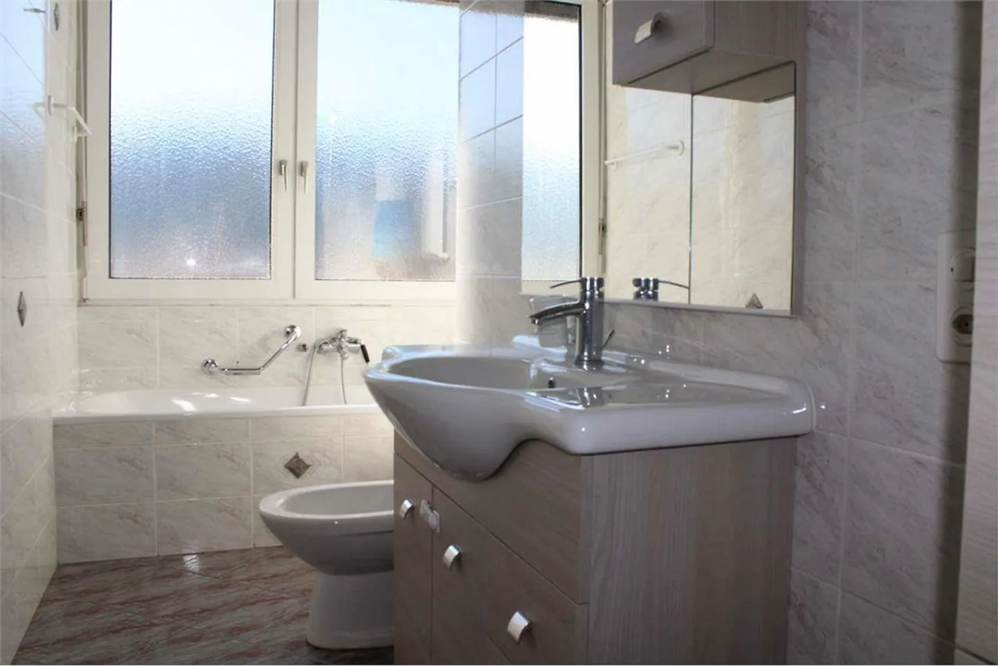 Chiasso: möblierte 4,5-Zimmer-Wohnung in der Nähe des Zentrums - Foto 7 von 10