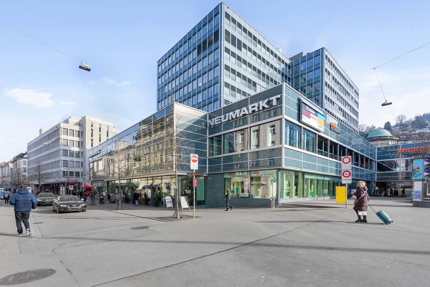 Einstellplatz im Einkaufszentrum Neumarkt St.Gallen verfügbar - Foto 1 di 1