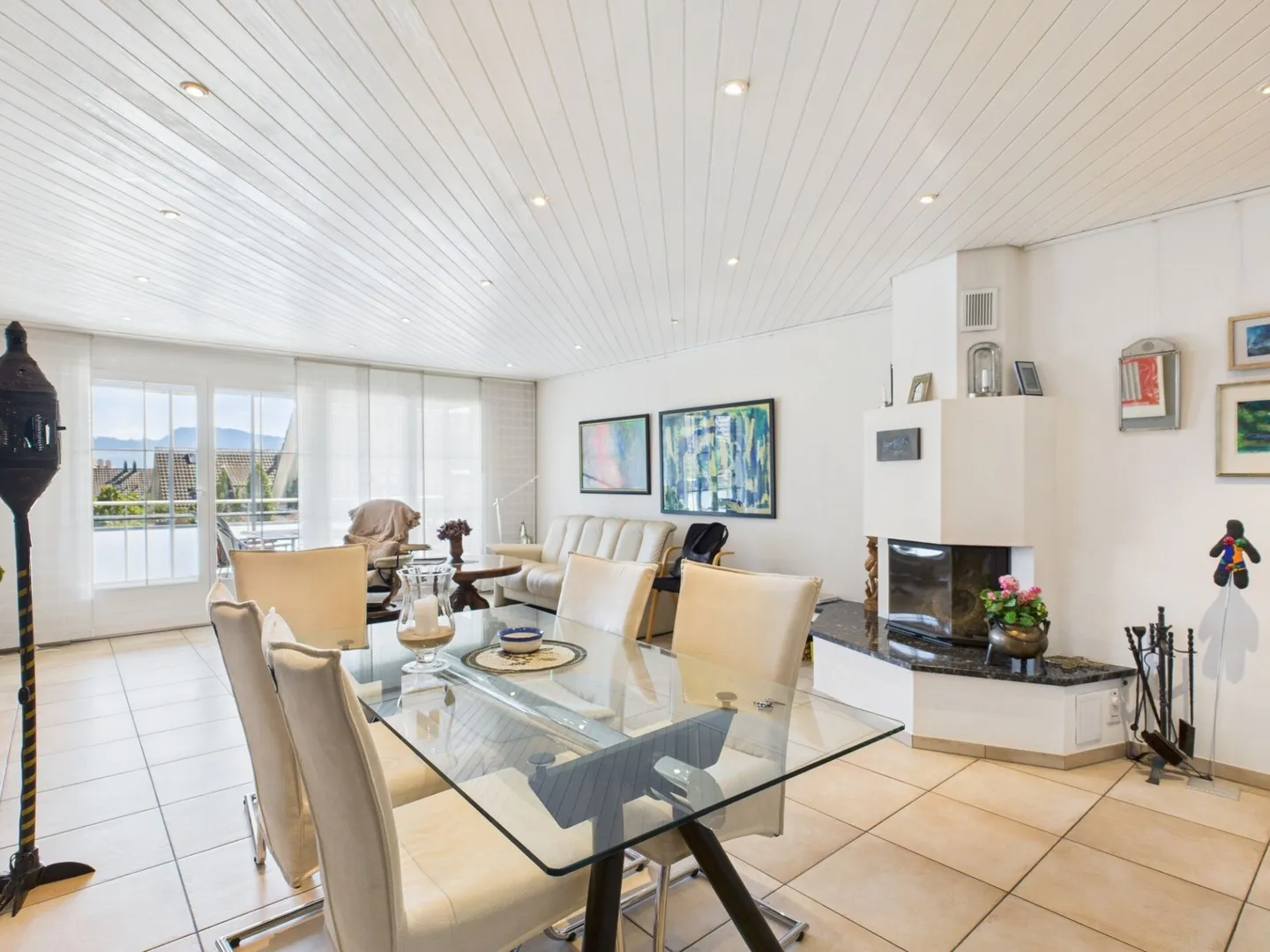 Freie Sicht, sehr sonnig und zentral - Foto 1 von 11