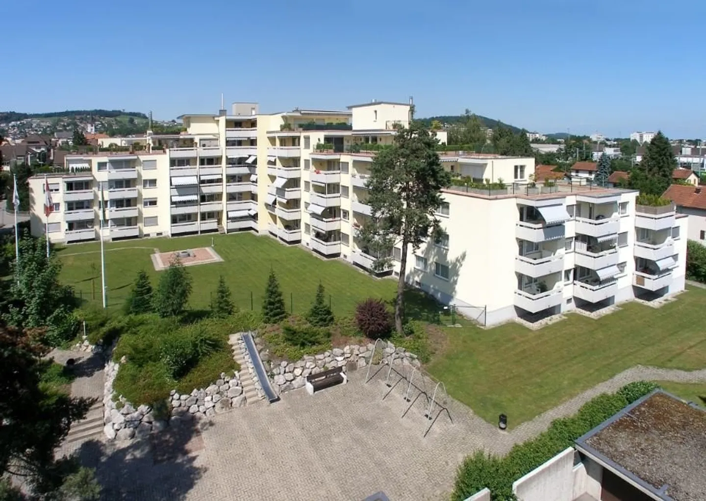 Appartamento in una posizione tranquilla e centrale! - Foto 1 di 9