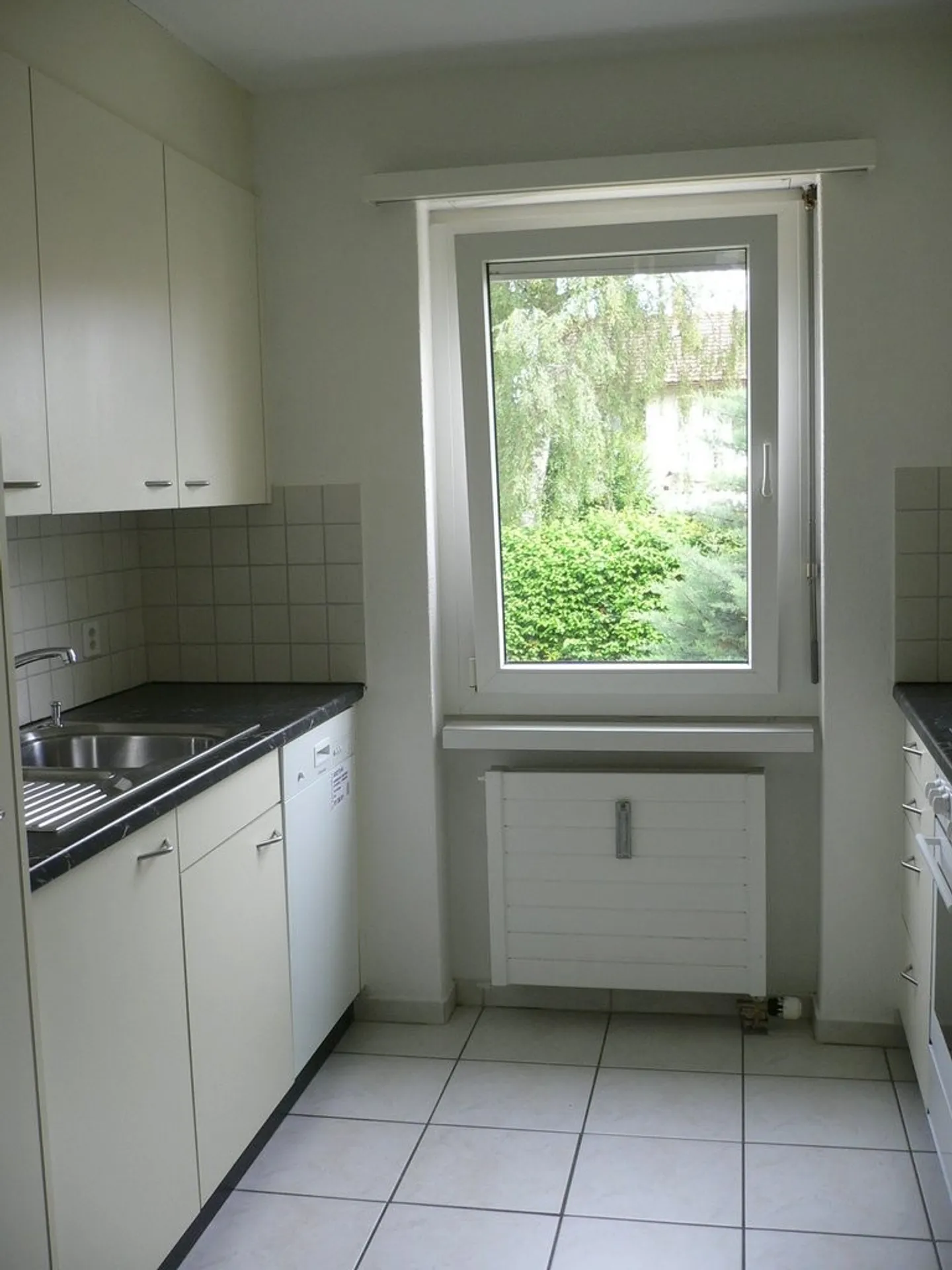 Appartamento in una posizione tranquilla e centrale! - Foto 5 di 9