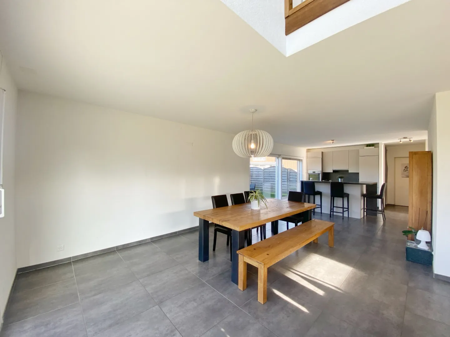 Villa architecturale en nature - Photo 7 sur 13