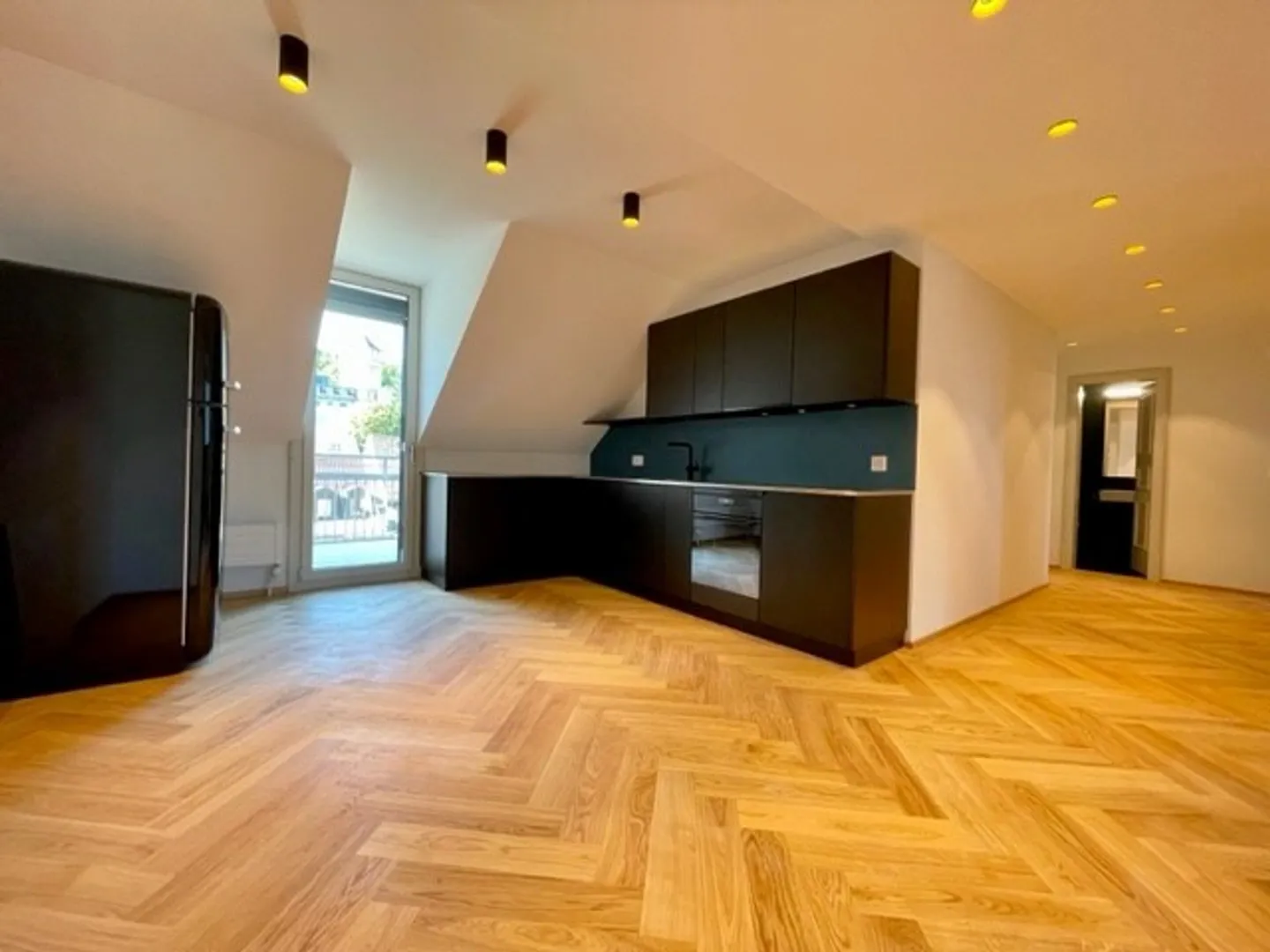 Appartamento attico unico a Schwanenplatz - Foto 1 di 8