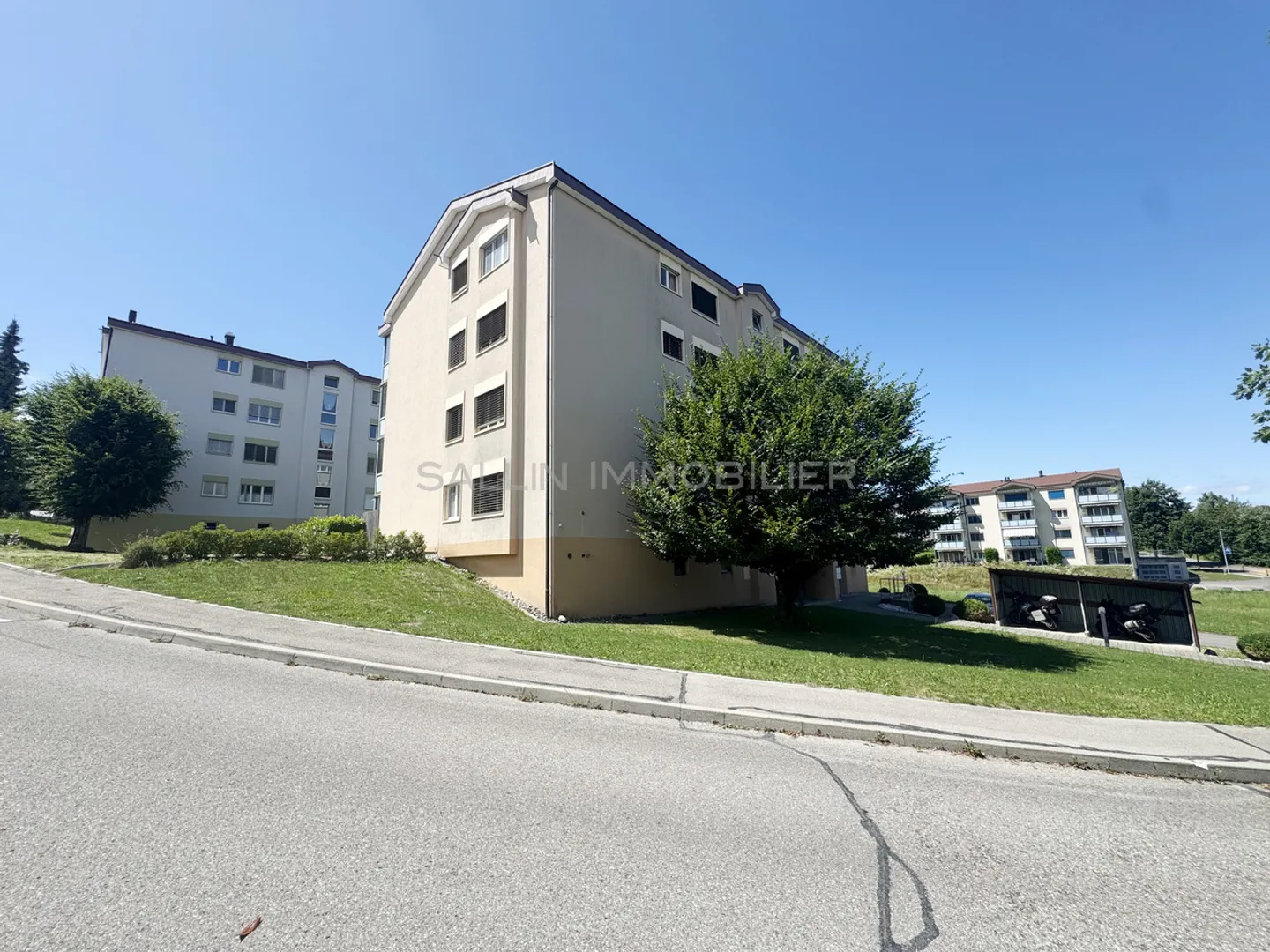 Geräumige 5½-Zimmer-Wohnung im 3. Stock - Foto 3 von 16