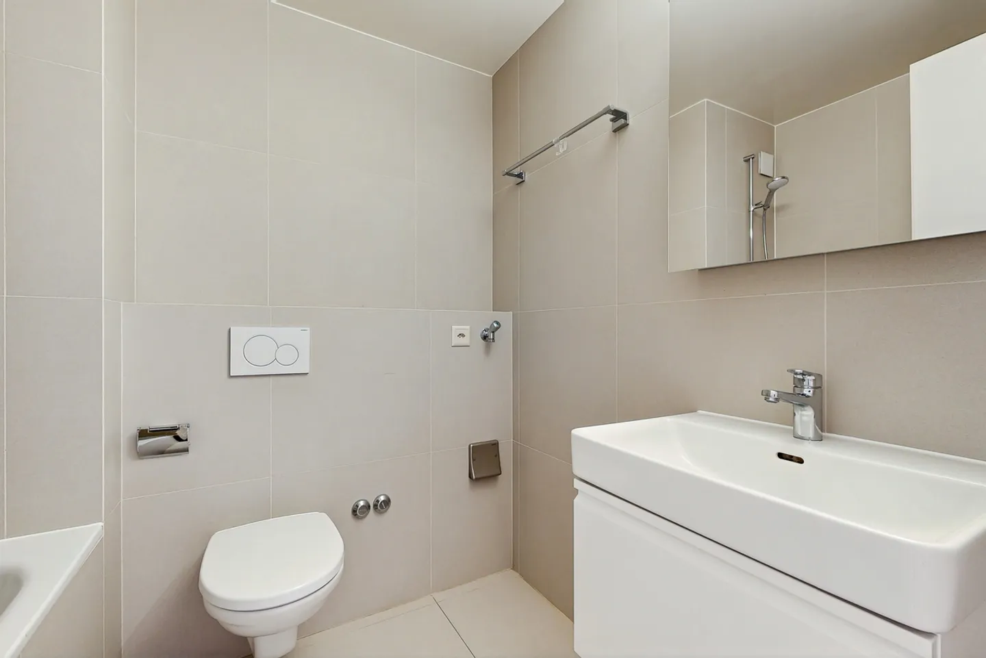 Vivere in un appartamento moderno, a due passi dal Lago di Ginevra! - Foto 10 di 13