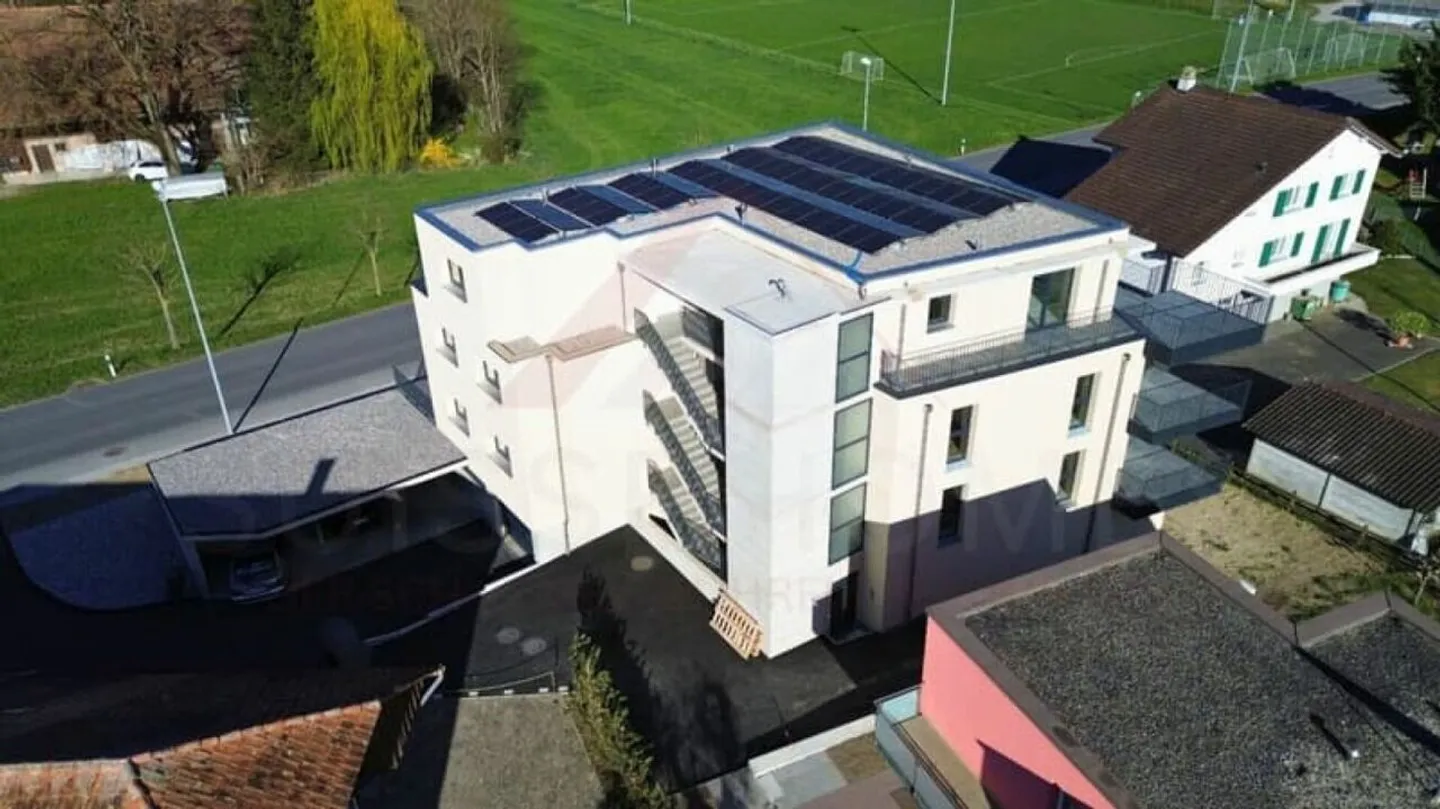 Wohnen mit Weitblick - moderne 3.5-Zimmer-Attikawohnung in Gurmels mit 45 m² Terrasse - Foto 1 von 11