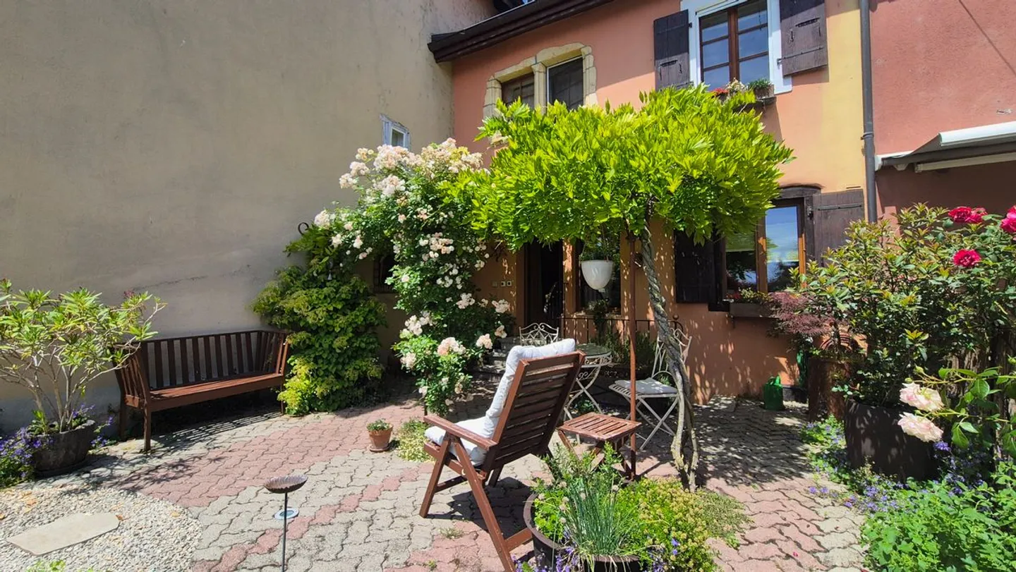 Charmantes Dorfhaus Nähe See - Foto 2 von 13