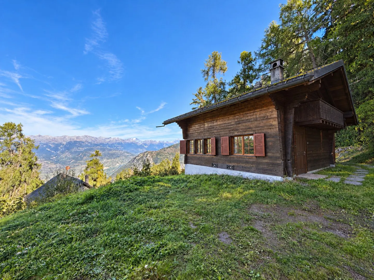 Chalet con Vista Montagna - Foto 4 di 19