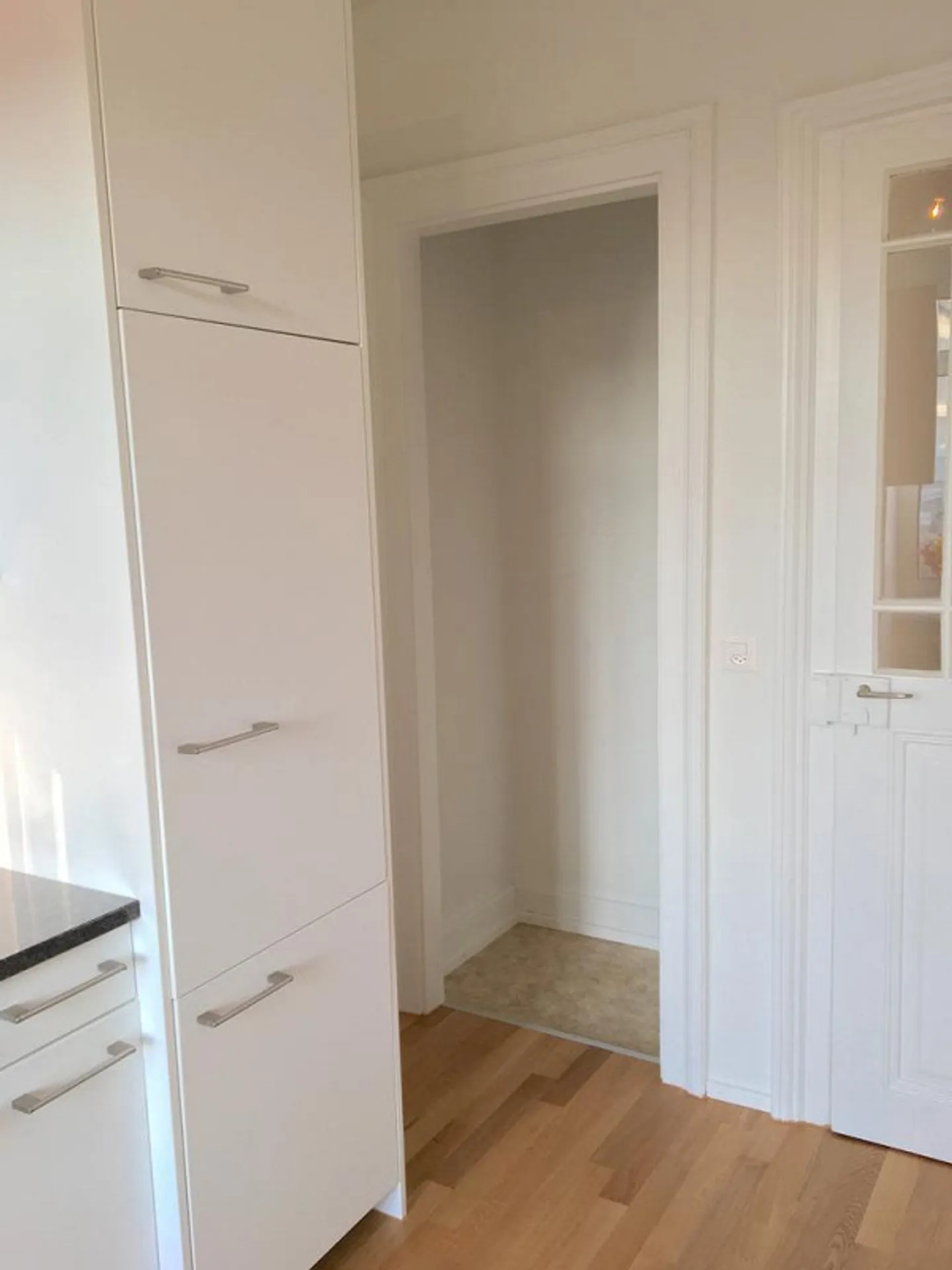 APPARTAMENTO MODERNO 2.5 STANZE DIRETTAMENTE AL CLARAPLATZ - Foto 3 di 12