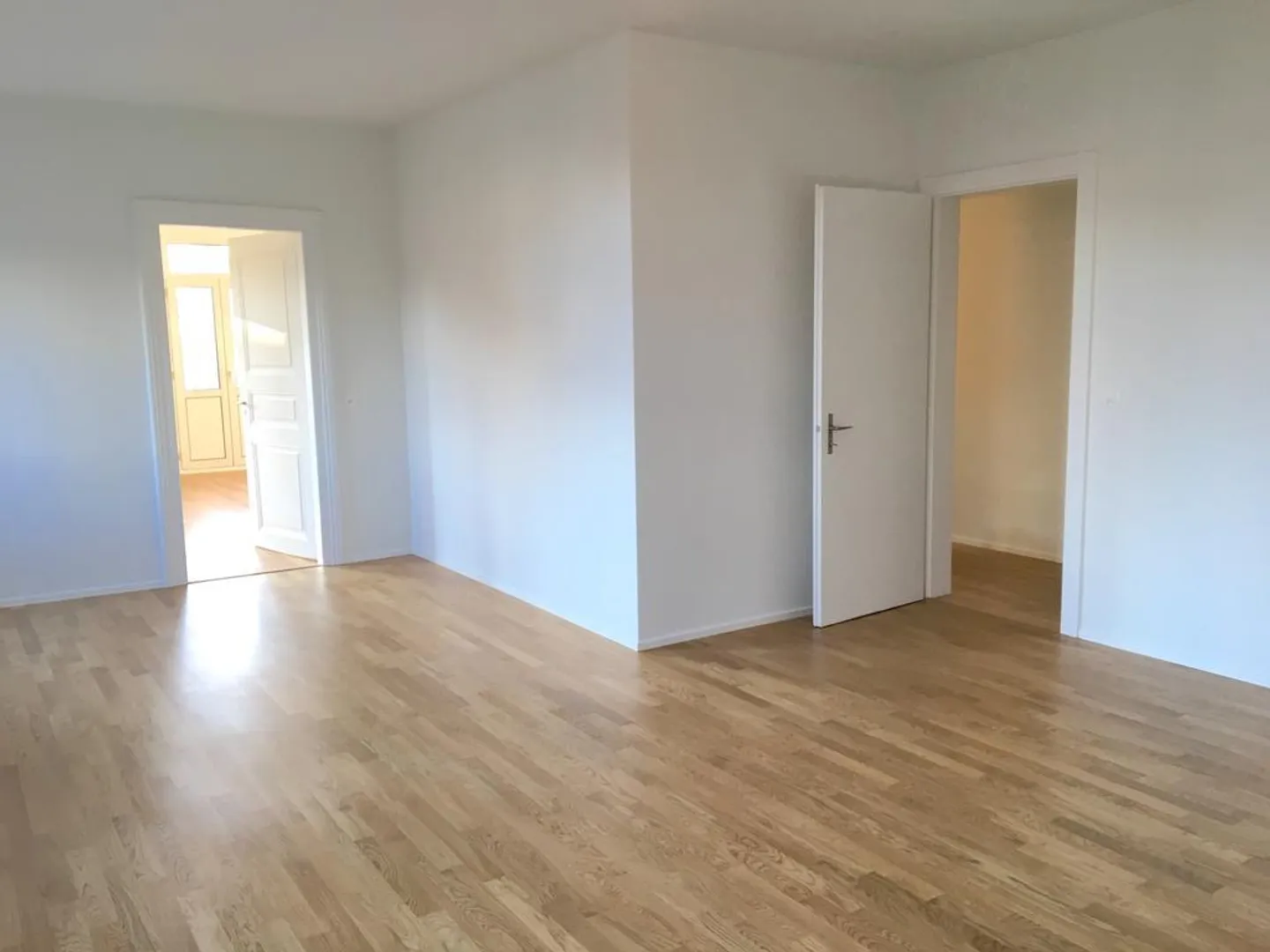 APPARTAMENTO MODERNO 2.5 STANZE DIRETTAMENTE AL CLARAPLATZ - Foto 8 di 12