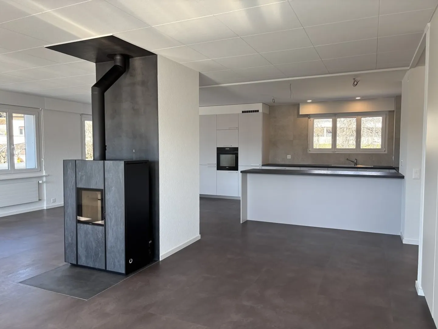 Spazioso attico con ampio balcone - Foto 3 di 12