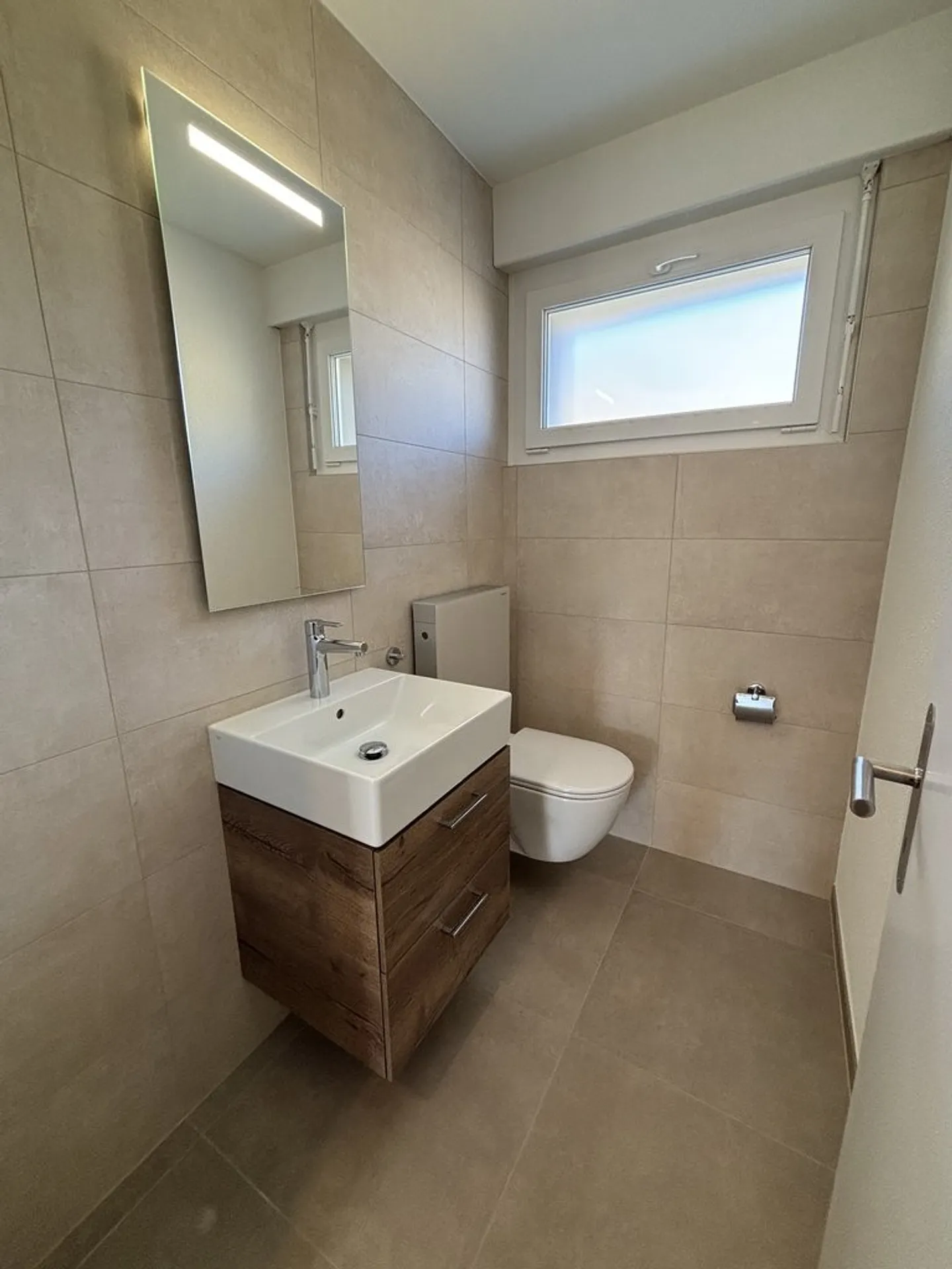 Spazioso attico con ampio balcone - Foto 10 di 12