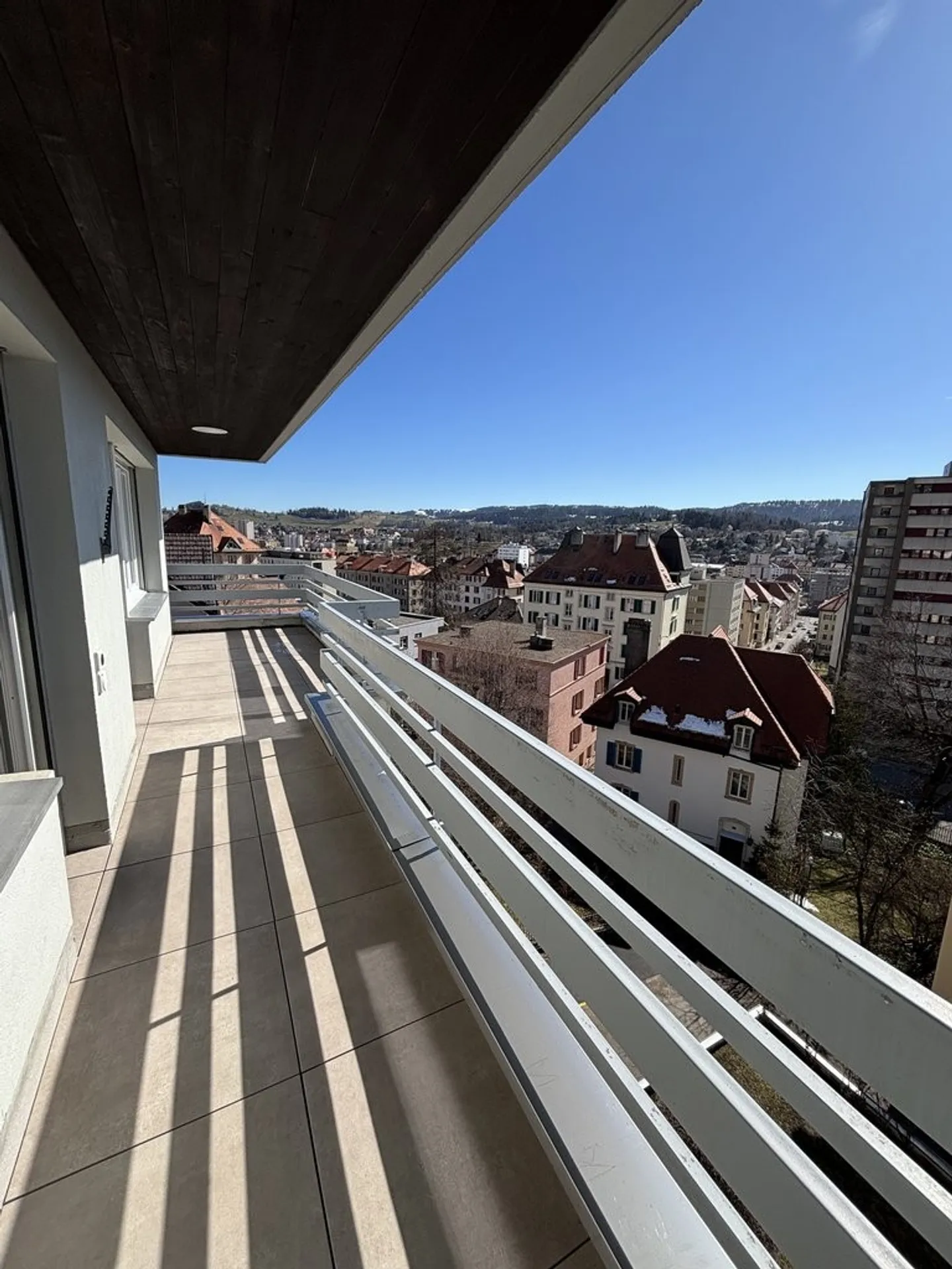 Spazioso attico con ampio balcone - Foto 12 di 12