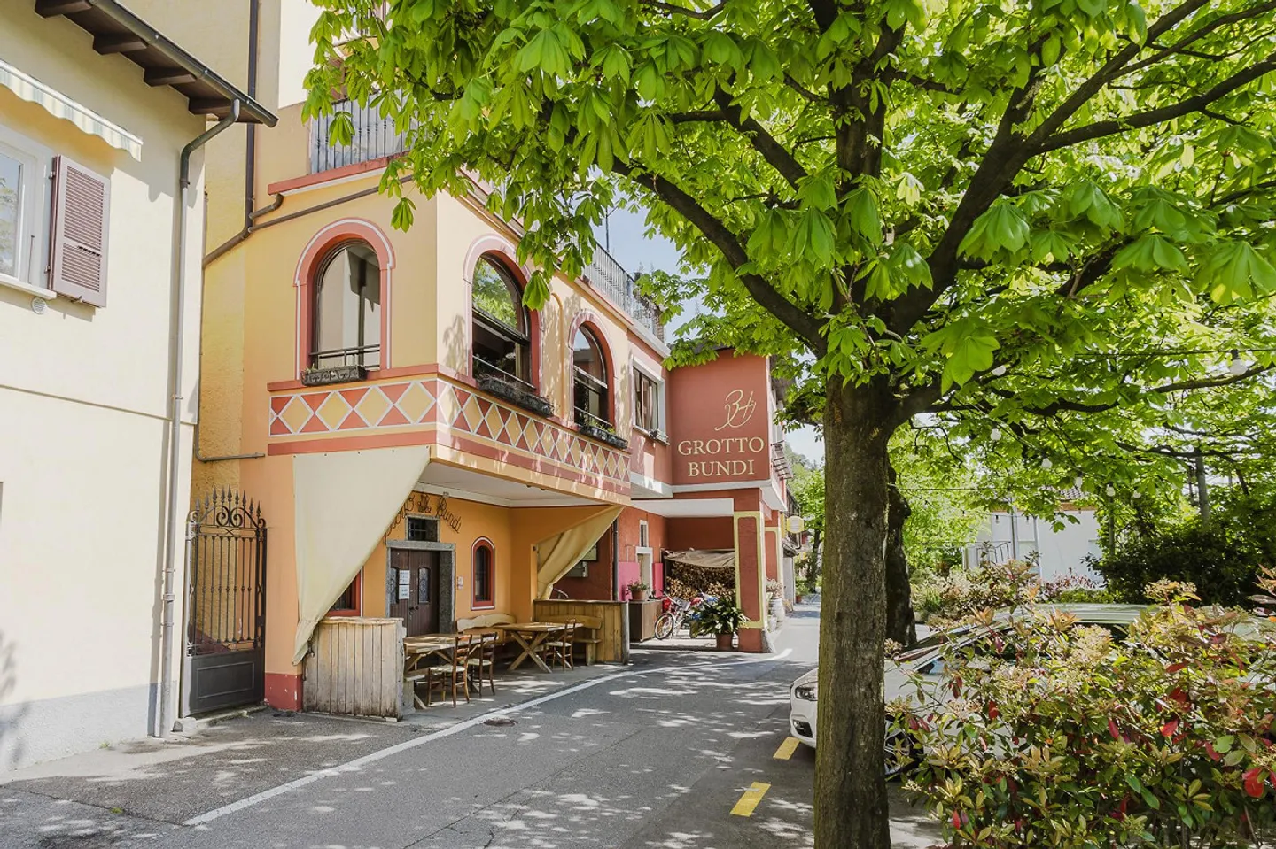 Grotto Bundi an den Kellern von Mendrisio - Foto 1 von 30