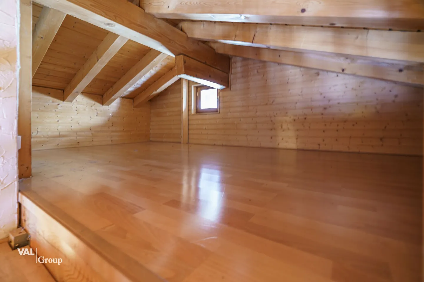 Chalet for sale - Photo 13 of 18