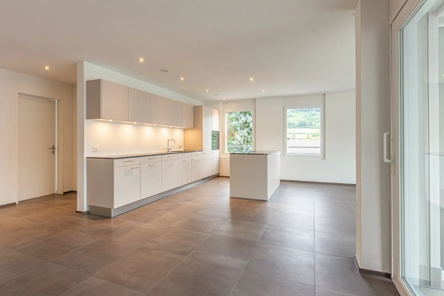 Bellissimo appartamento di 3½ stanze con area giardino - Foto 3 di 15