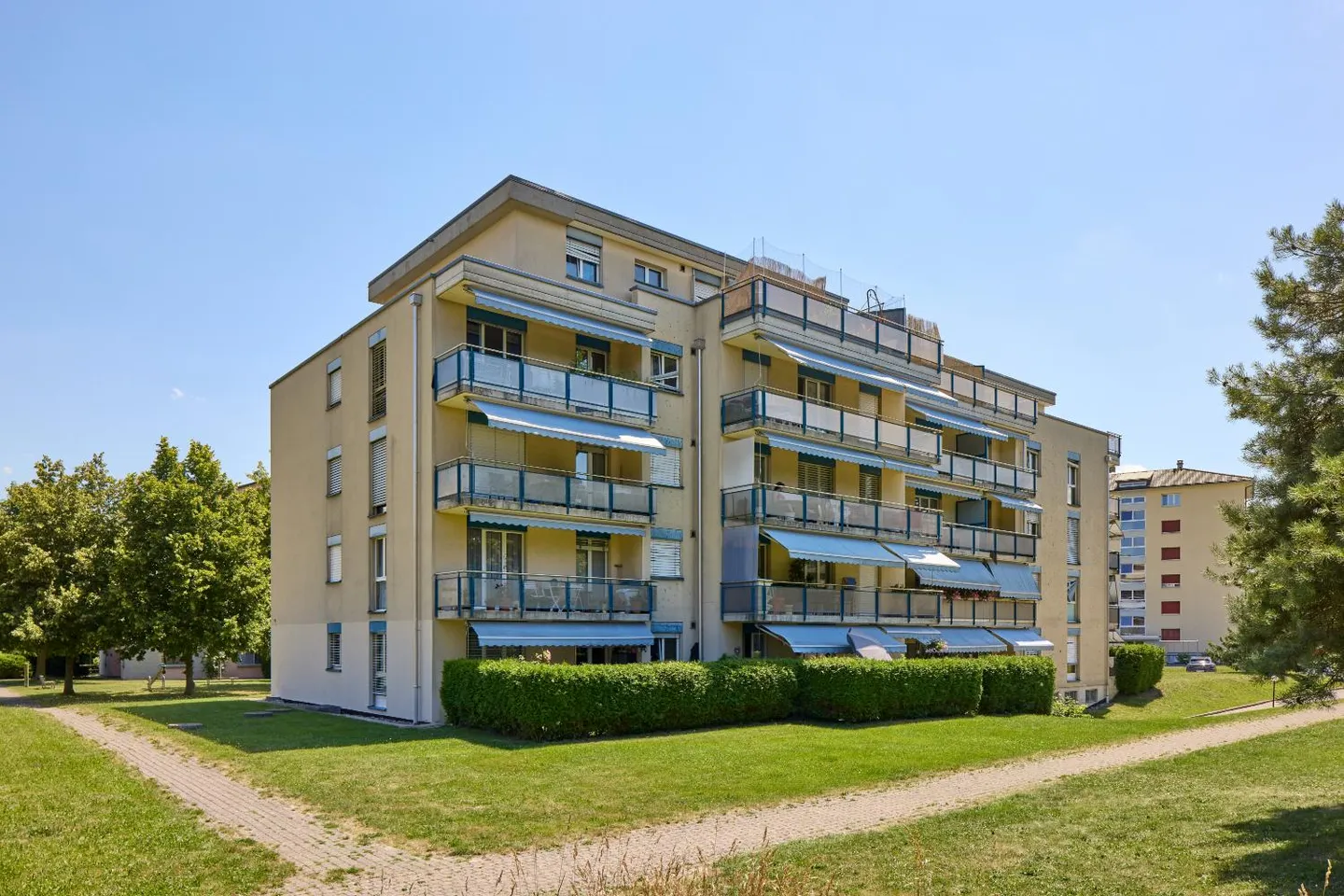 Appartamento 4.5 camere - Foto 2 di 13