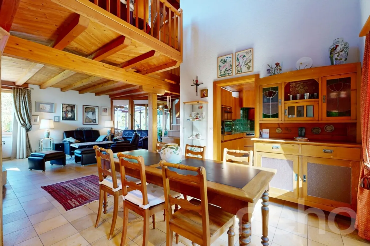 Charming House with Lake View - Photo 7 of 12