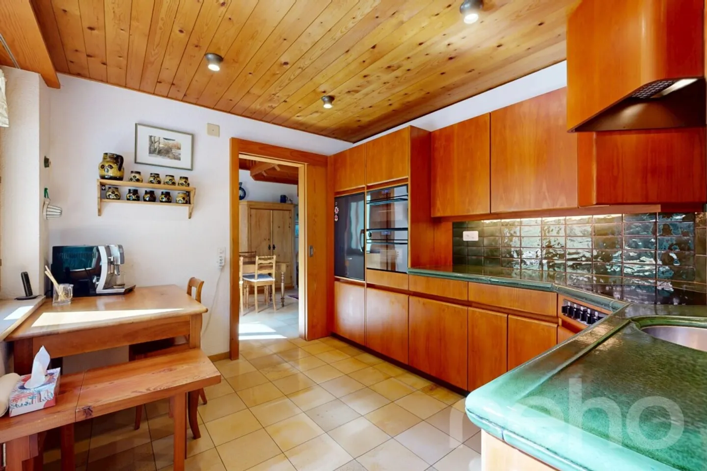 Charming House with Lake View - Photo 8 of 12