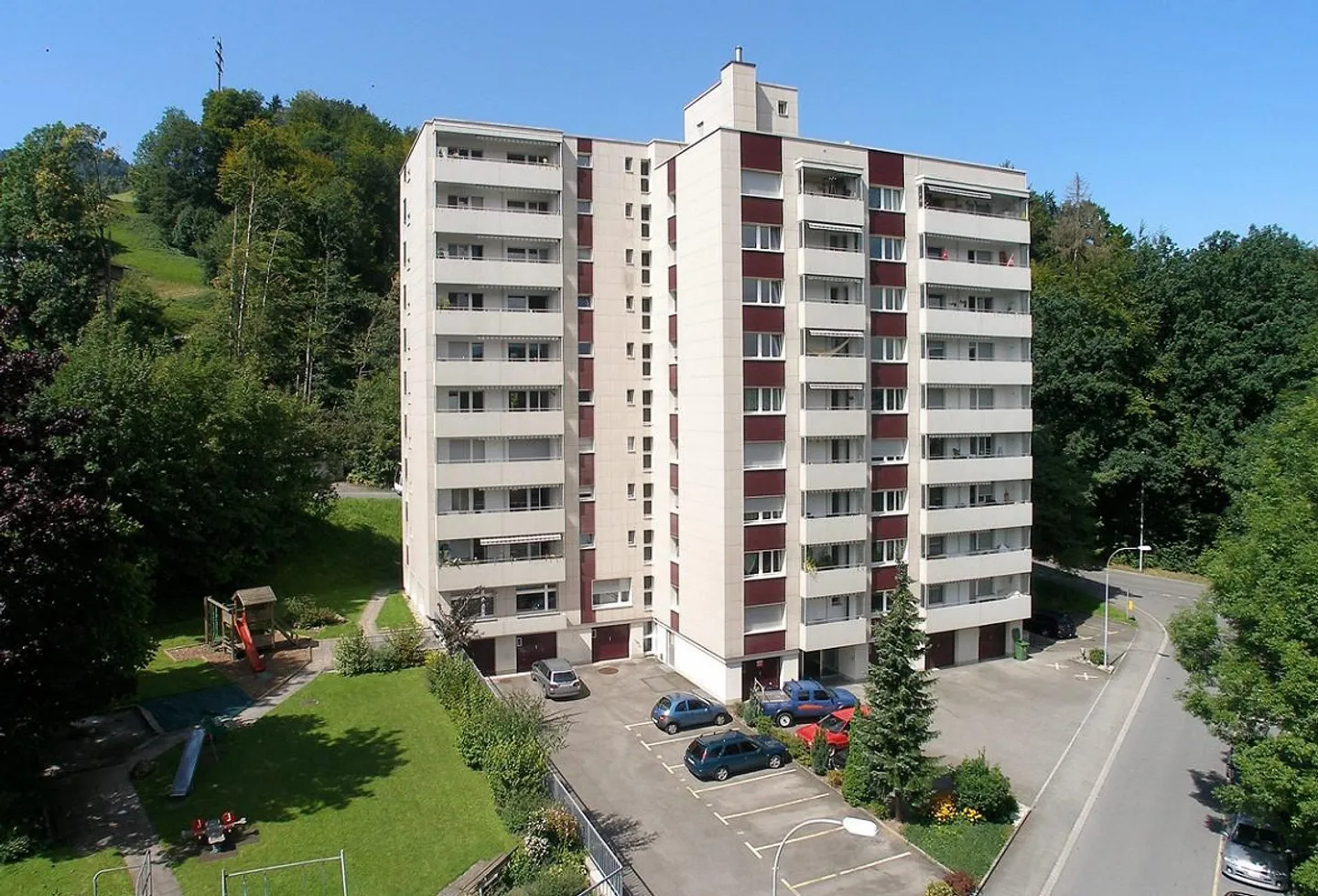 Appartement 2.5 pièces à Horw à louer - petit mais agréable - Photo 1 sur 4