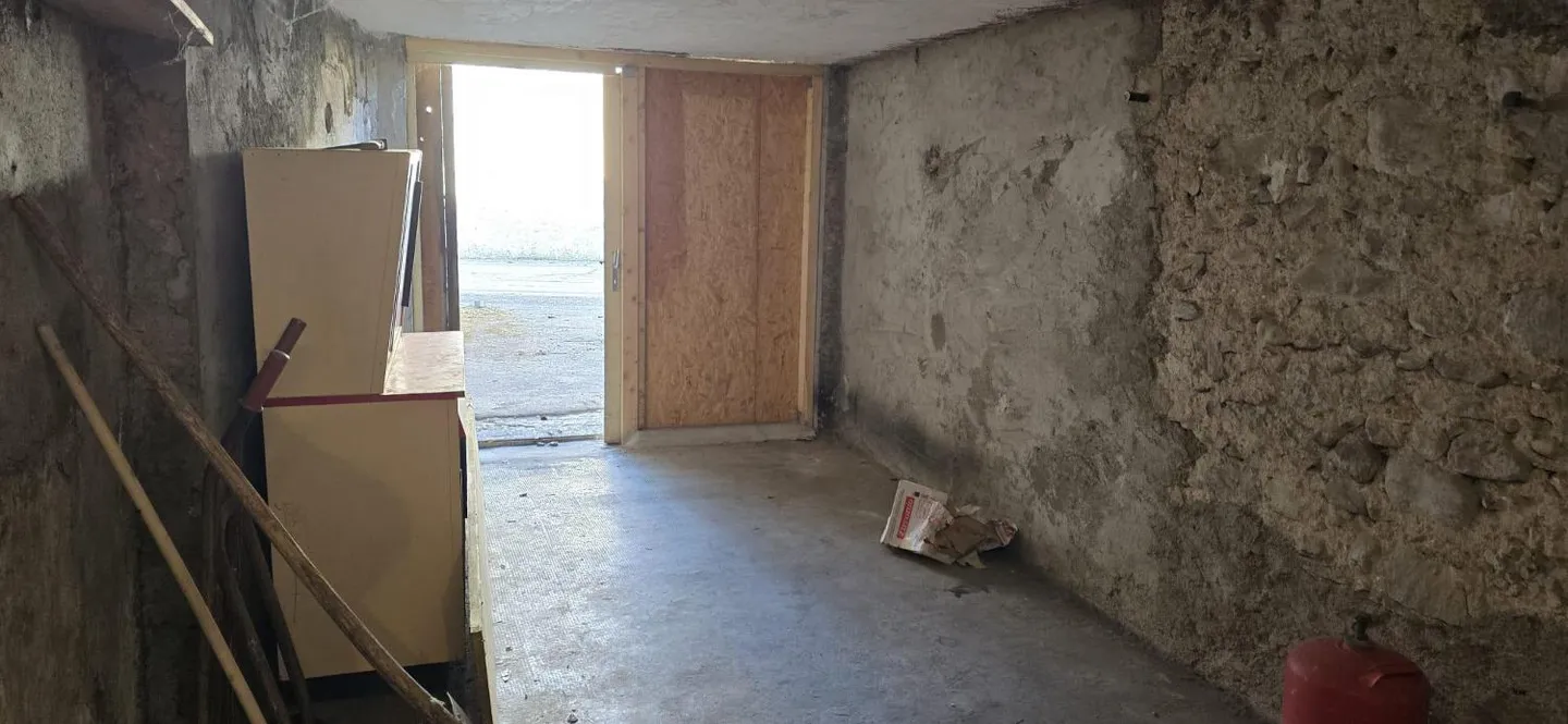 Exclusivité ? Bien avec un grand potentiel à Givrins à rénover - Photo 10 sur 13