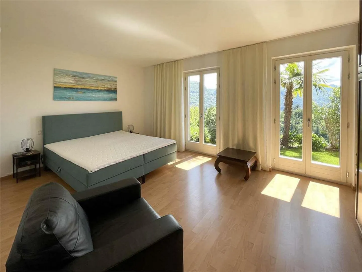 Private oasis in Porza with garden, indoor pool and lake view - Photo 8 of 13