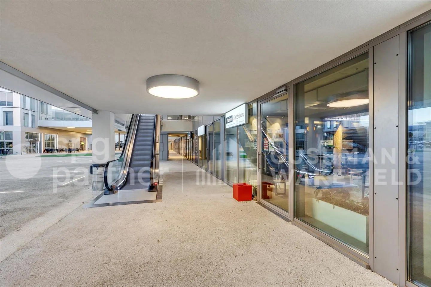 Bureaux de haut standing à louer au centre de la ville iLife Étoy - Photo 4 sur 4