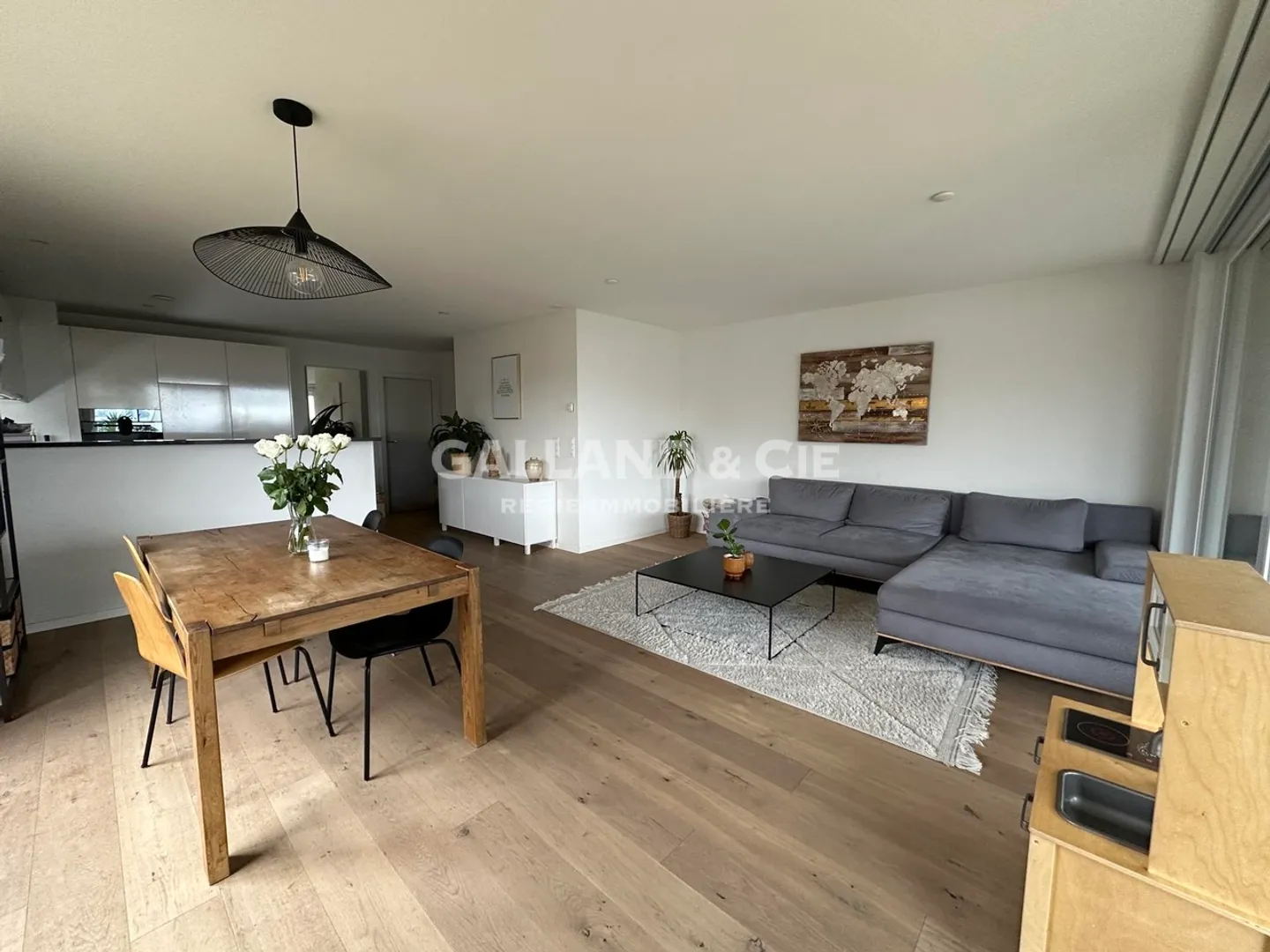3,5 locali con grande terrazza-loggia - Foto 4 di 5