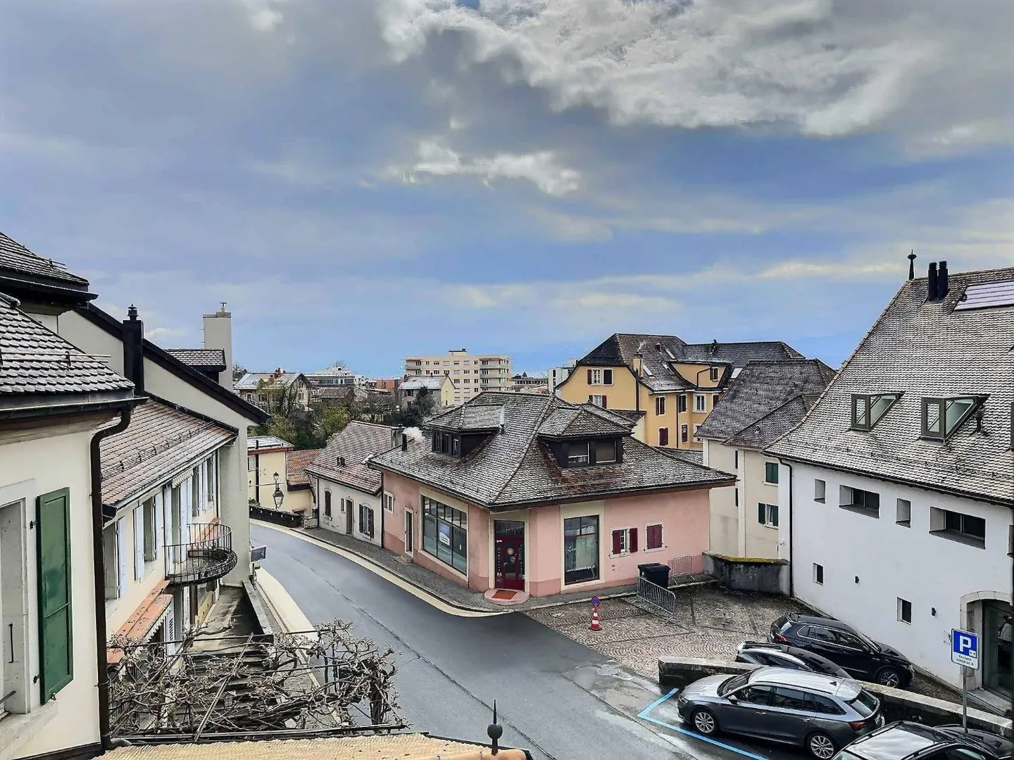 4.5 Room Apartment - Photo 2 of 8