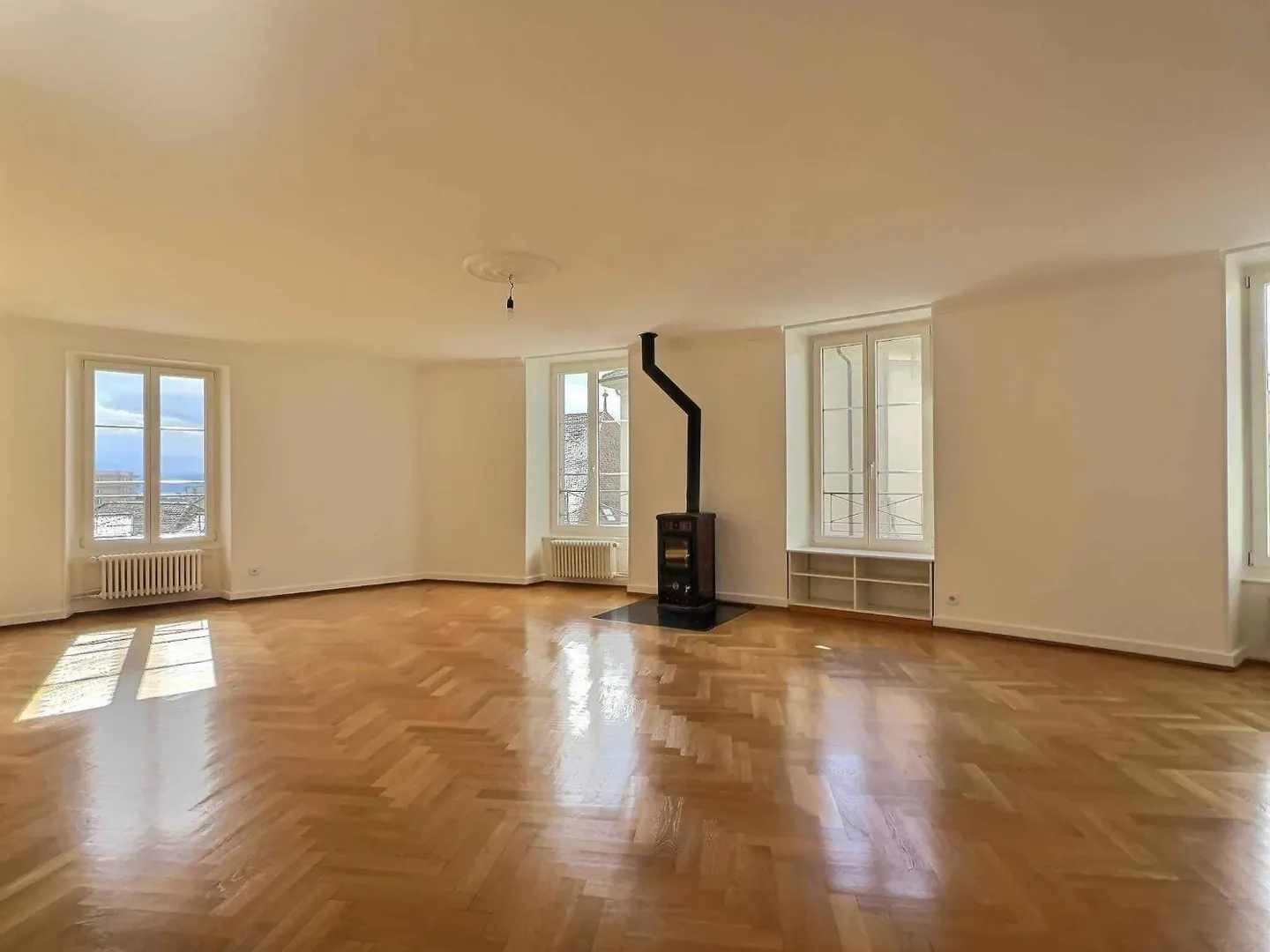 4.5 Room Apartment - Photo 3 of 8