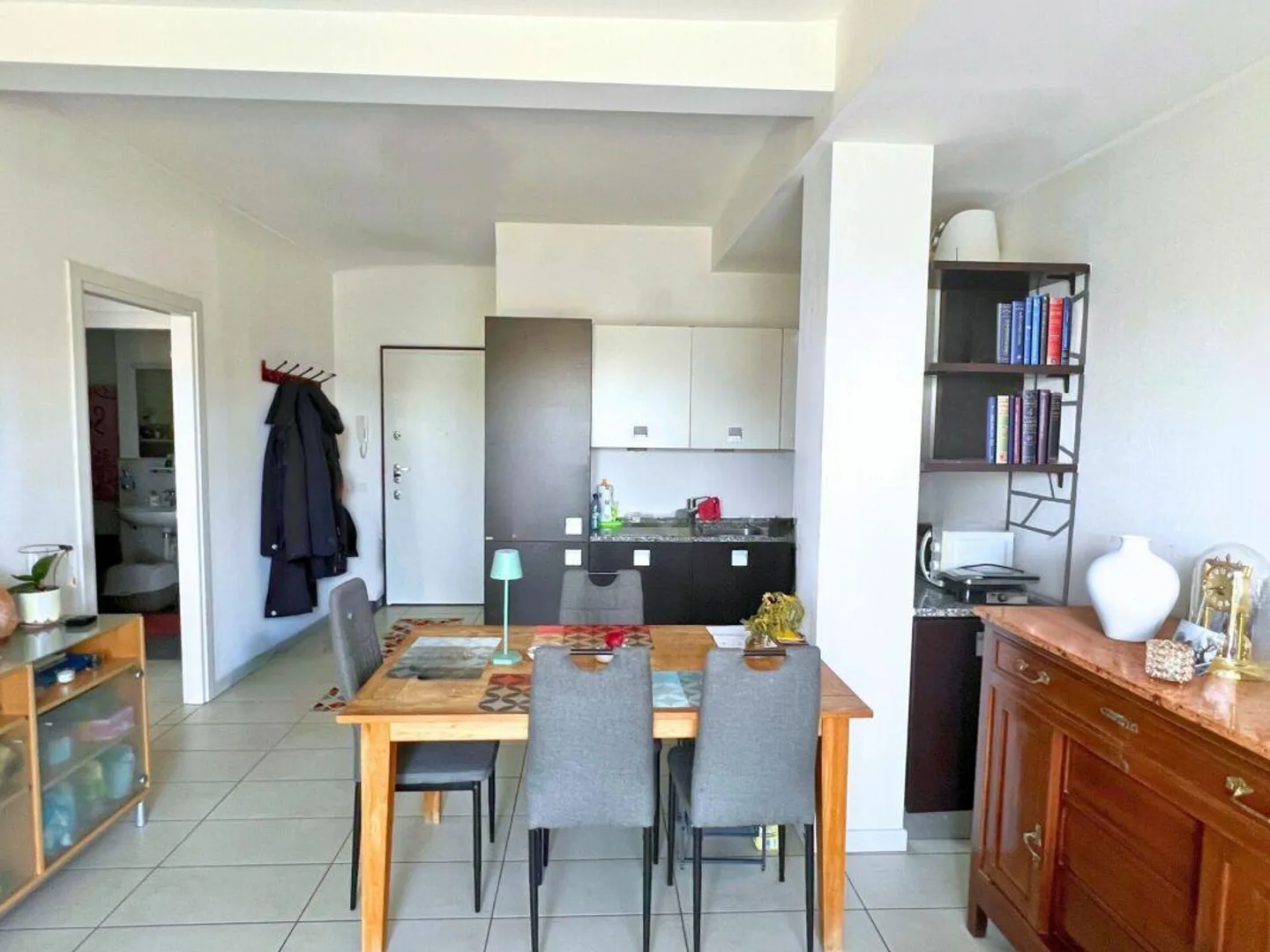 Appartement moderne avec balcon - Photo 6 sur 8